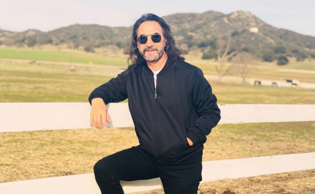 El Buki prevé revelar sus secretos en una bioserie