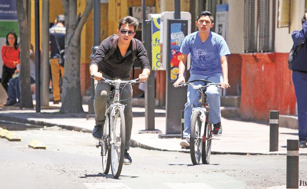 Pendiente, proyecto de ciclopista en avenida Industrias