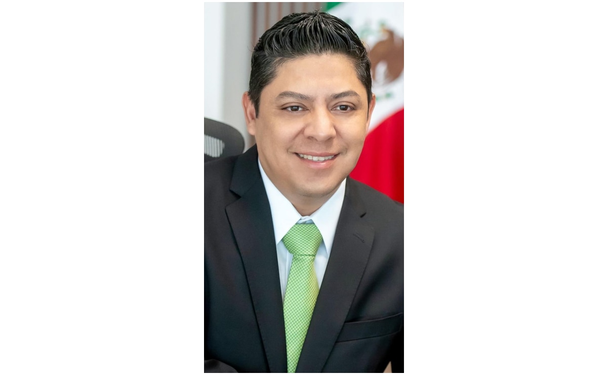 Ricardo Gallardo aprovecha que es 28 de diciembre y juega broma del Día de los Inocentes