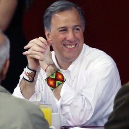 Meade visita a priístas en SLP 