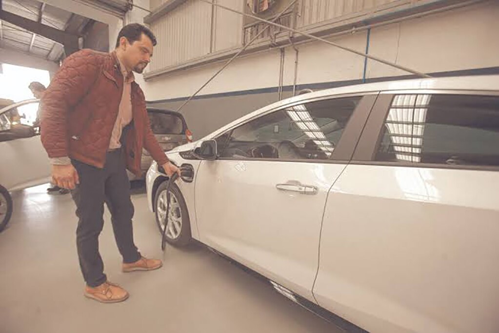 Piden quitar impuestos a automóviles nuevos