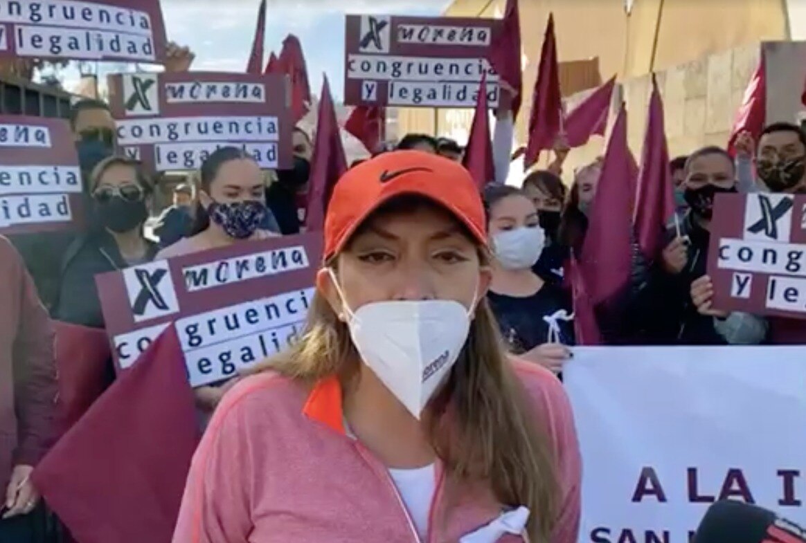 Morenistas inician marcha de SLP hacia la CDMX; rechazan designación de Mónica Rangel 