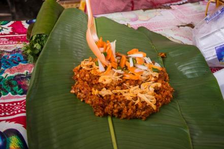 Zacahuil, el platillo potosino, deleita en Xcaret durante evento de las mejores cocineras de México