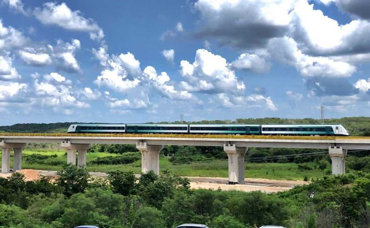 AMLO estrena Tren Maya; realiza recorrido de supervisión de Campeche a Mérida