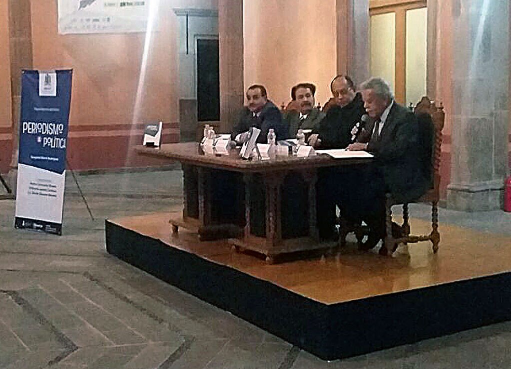 Presenta Gregorio Marín obra "Periodismo y Política"