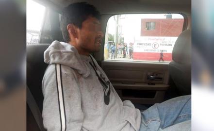 Detienen a sujeto por robo a farmacia en avenida Salk