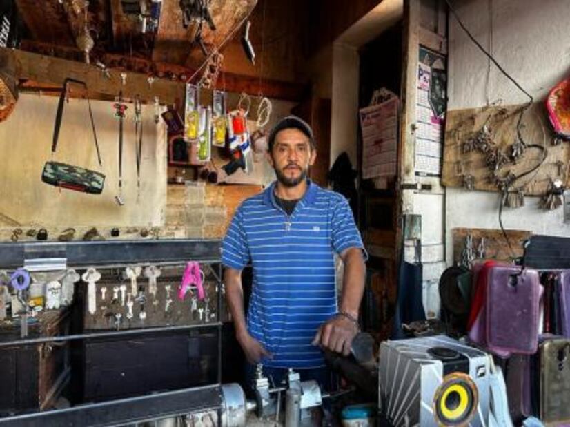 Cerrajería Alba, herencia familiar que "abre puertas" en San Luis Potosí