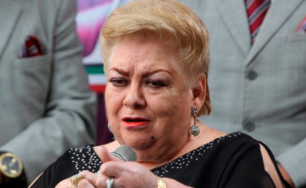 Paquita la del Barrio por primera vez cantaría en vivo con mariachi y banda, así la anunciaron. Foto: EFE