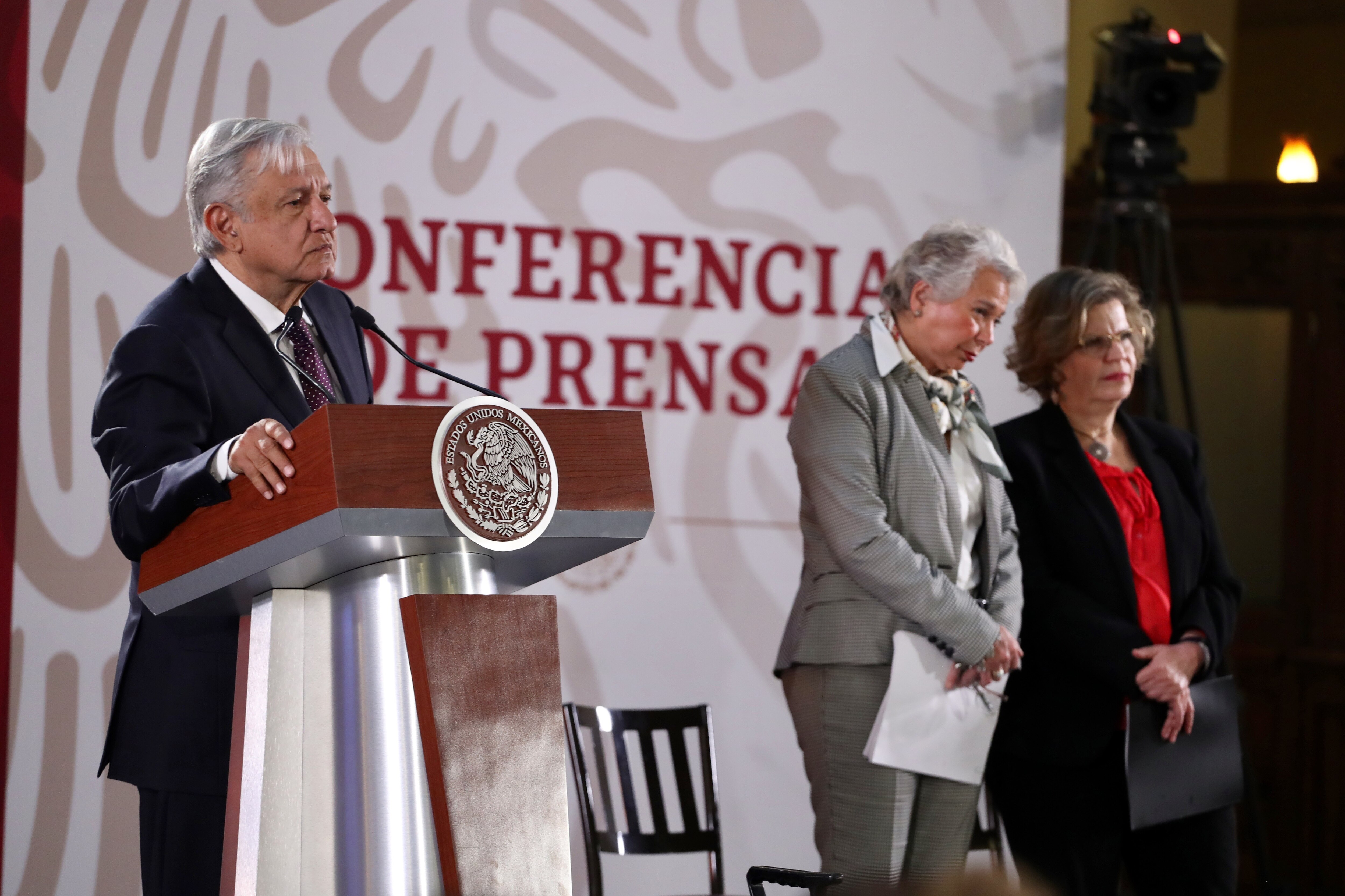 Hubo omisión de Narro en compra de medicamentos: AMLO