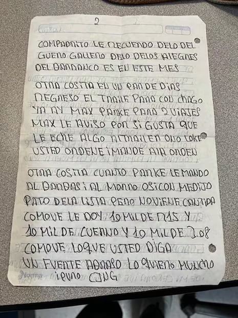 Escrito de remitente desconocido donde se habla del grupo musical Los Alegres del Barranco. Foto: especial