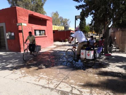 Floristas piden a autoridades de SLP abrir panteones en Día de Muertos