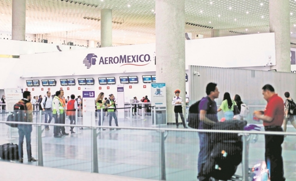 Sobrecargos que trabajaban en Mexicana de Aviación son reincorporados en Aeroméxico
