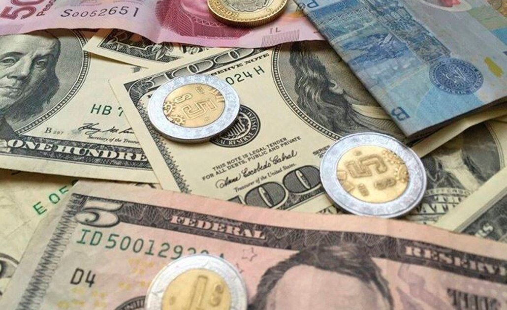 El peso extiende pérdidas ante incertidumbre global