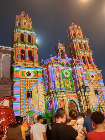 FOTOS: Así se vistió de colores la Catedral Metropolitana de SLP en la Fiesta de Luz 2023
