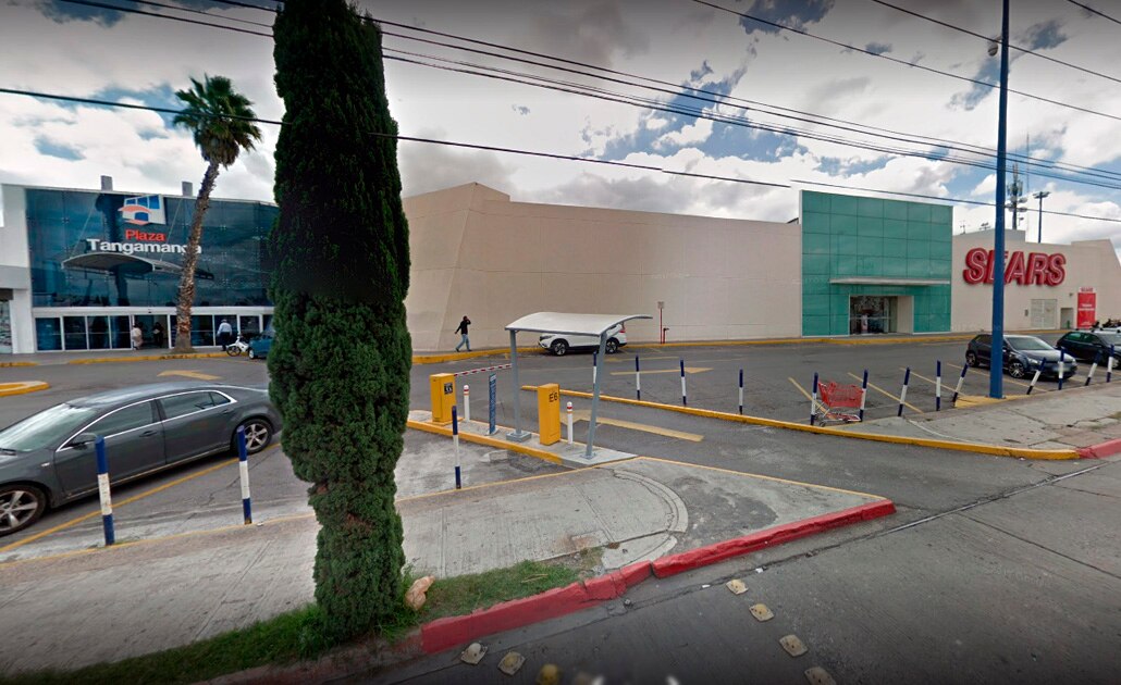 Intentó robar mercancía en Plaza Tangamanga, fue detenido