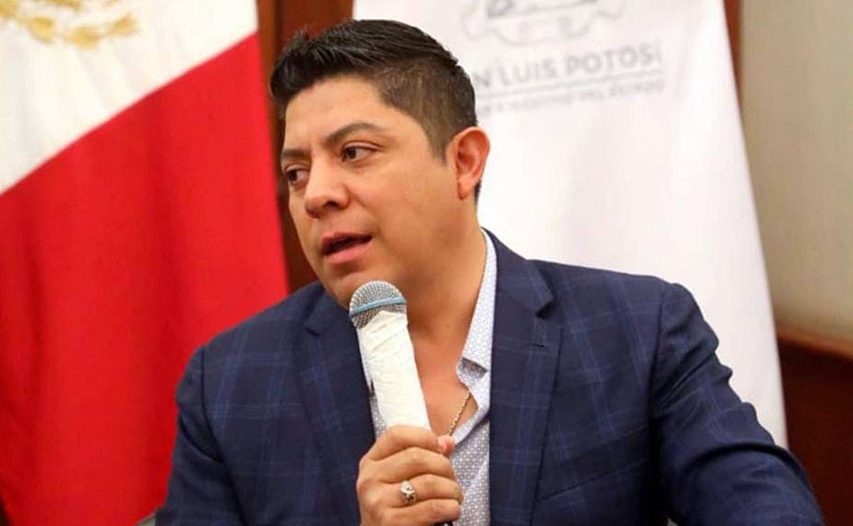 Anuncia Ricardo Gallardo nueva carretera en SLP; irá de Villa de Reyes a Villa de Arriaga