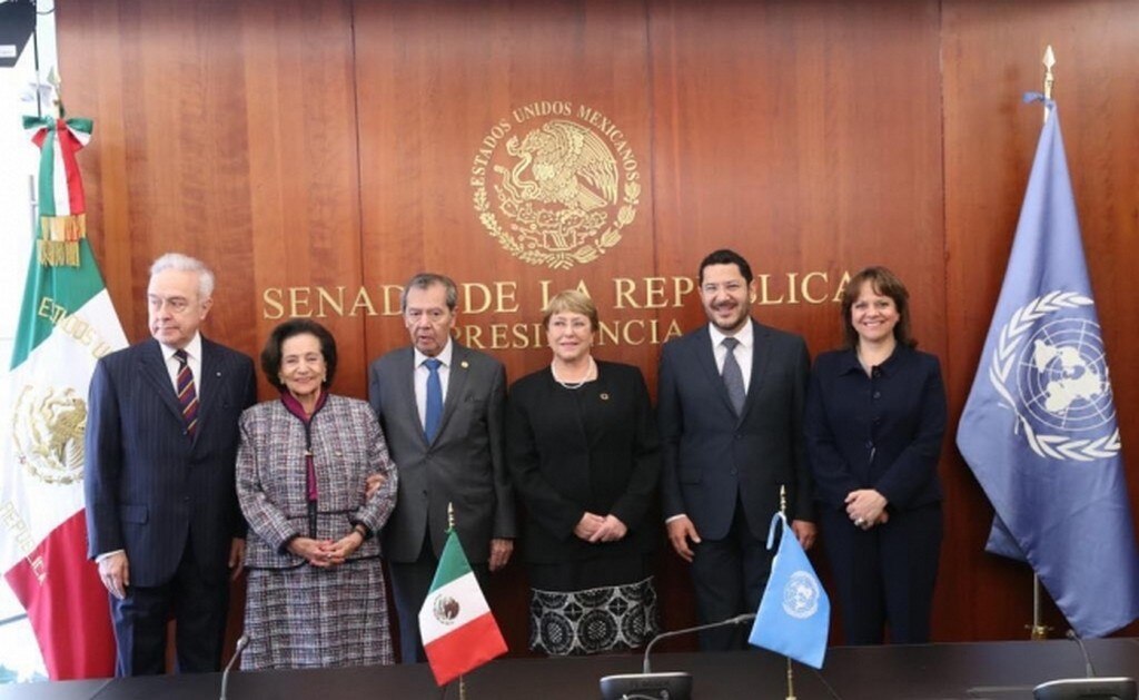 Michelle Bachelet asiste al Senado y se congratula de la paridad de género