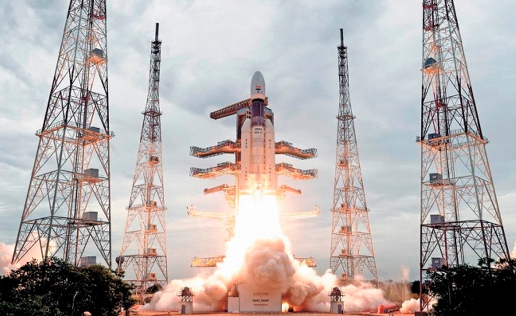 India, a punto de posarse en la Luna