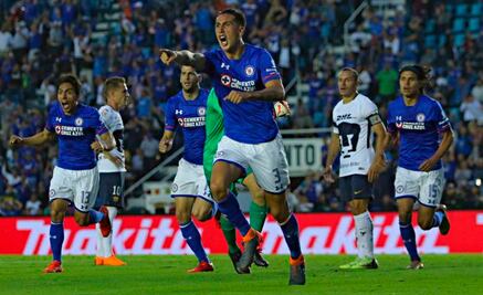 Cruz Azul empata con gol de último minuto a los Pumas