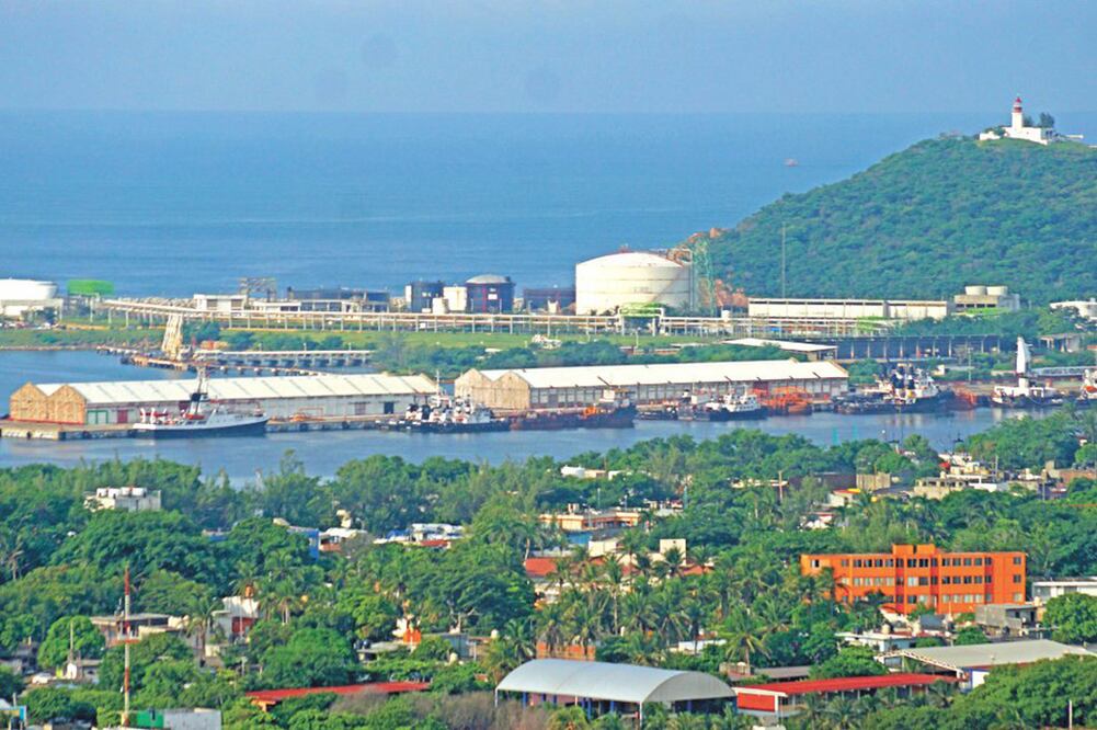 Los pozos de Salina Cruz, Oaxaca, serían impulsados por la Ley Federal de Zonas Económicas Especiales, promulgada por el expresidente EPN; sin embargo, AMLO canceló el programa. Foto: ARCHIVO EL UNIVERSAL