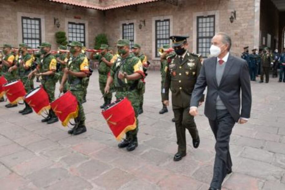 Condecoran Hospital Militar de San Luis por su labor ante el Covid-19