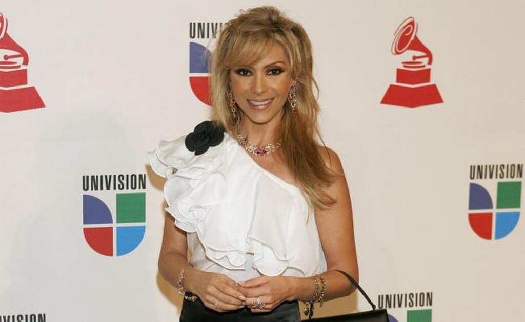 Daniela Castro es detenida por robar ropa de una tienda