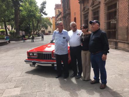 Asiste al primer tour de autos clásicos del Museo de Astronomía y el Meteorito en Charcas, SLP