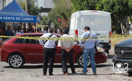 Acribillan a pareja en Prados 