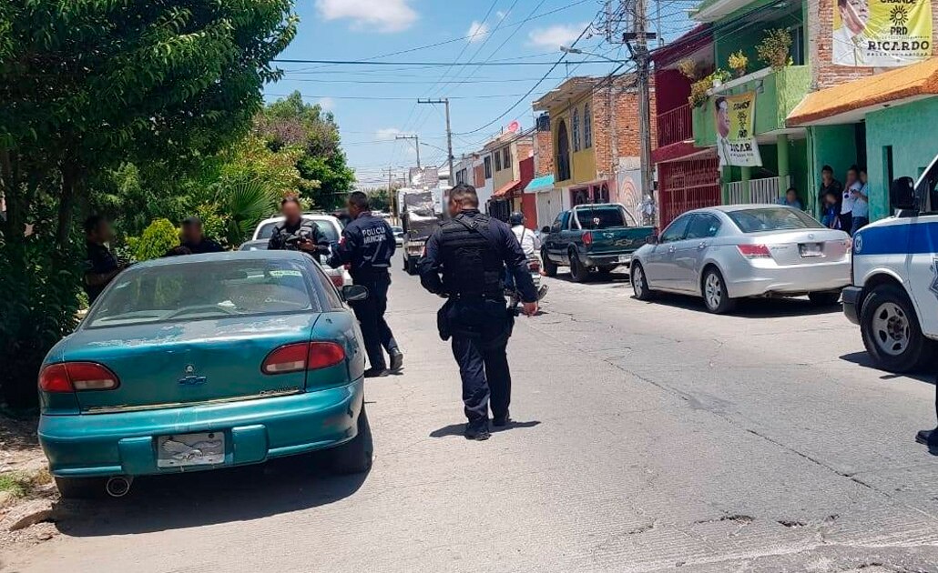 Balean a hombre en colonia Azaleas