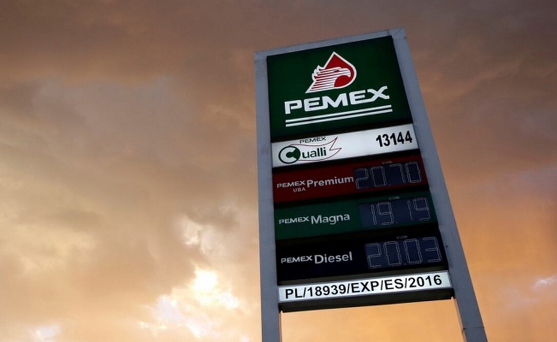 Aspecto de una gasolinera de Pemex. Fotografía de Reuters