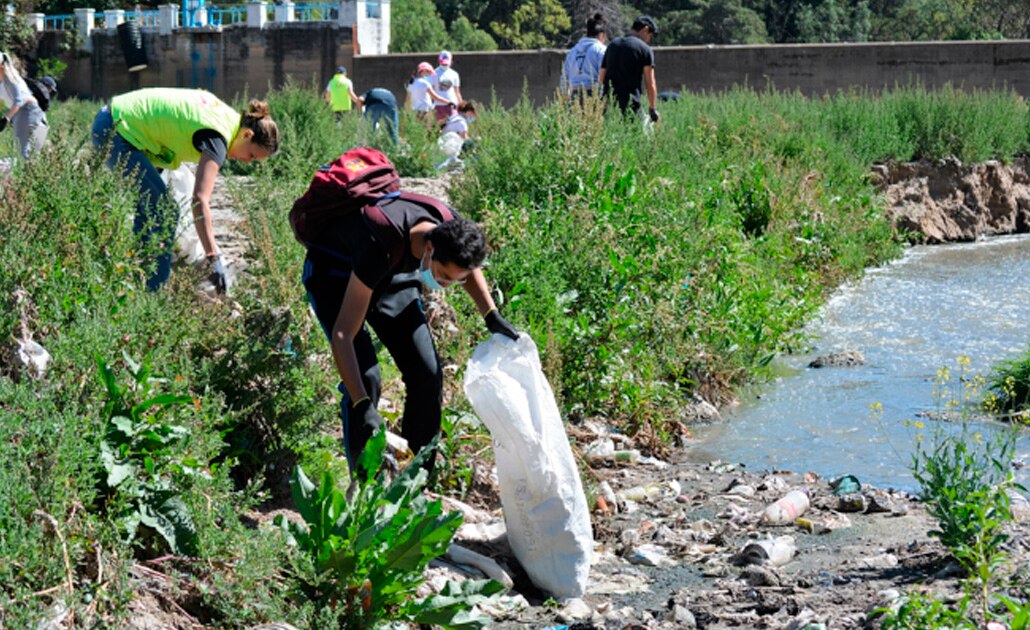 Retiran más de 100 toneladas de basura en ríos y mares de México