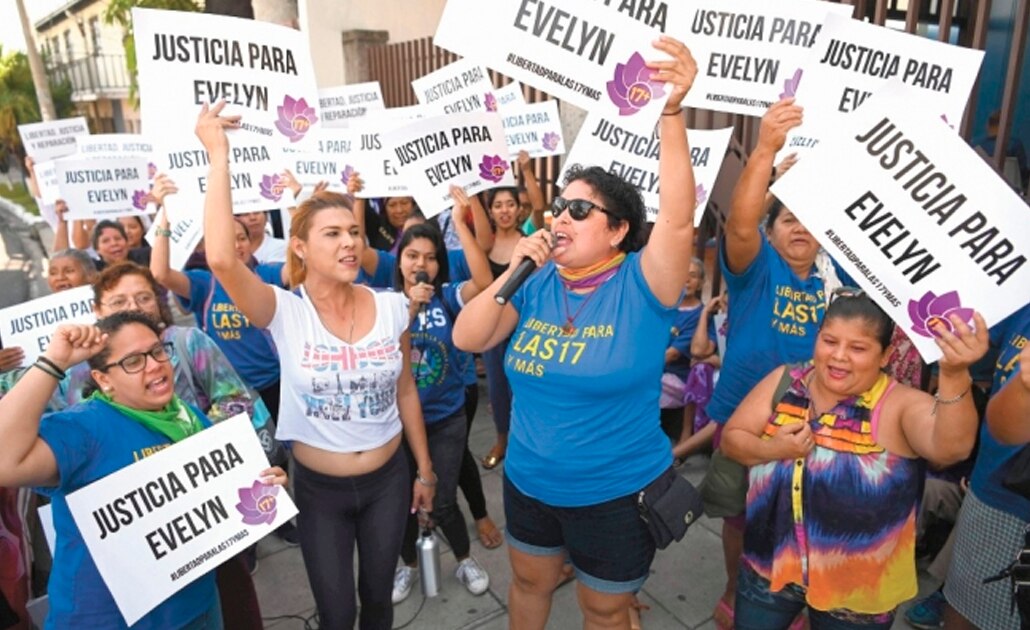 Piden 40 años de cárcel para joven salvadoreña que abortó