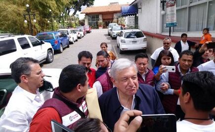 AMLO se pone en "huelga de opiniones y entrevistas"