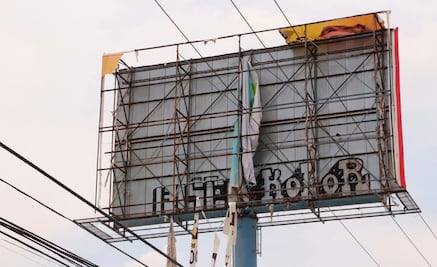 Denuncia PRD destrozo de 12 espectaculares de sus candidatos