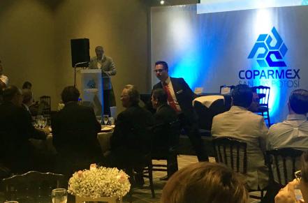 El principal reto de AMLO es su transformación personal: Gustavo De Hoyos Walther