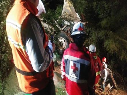 Trailero muere prensado