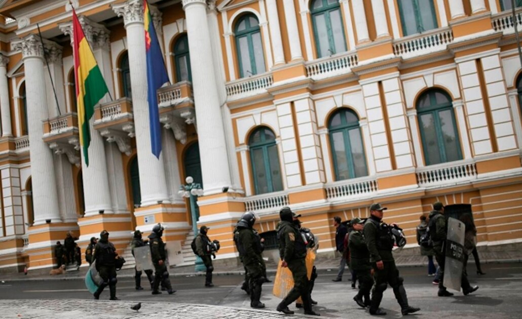 Asamblea legislativa de Bolivia recibe carta de renuncia de Evo Morales