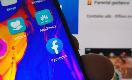 Impide Facebook a Huawei preinstalar sus apps en sus teléfonos