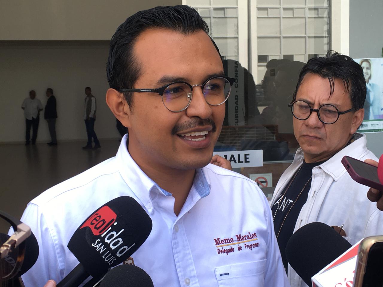 “Falta mucho tiempo” para las elecciones, dice delegado federal en SLP tras ovación a Rosa Icela Rodríguez