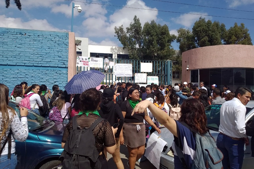 Mujeres estudiantes repudian intromisión de la FUP en movimiento de defensa