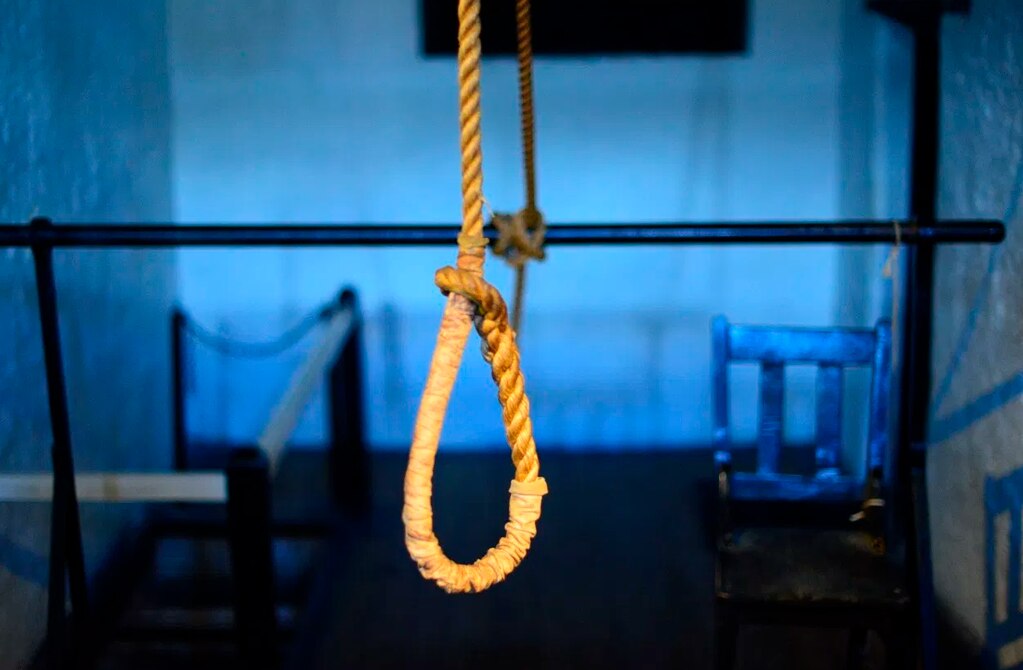 Crece en población juvenil comportamiento suicida