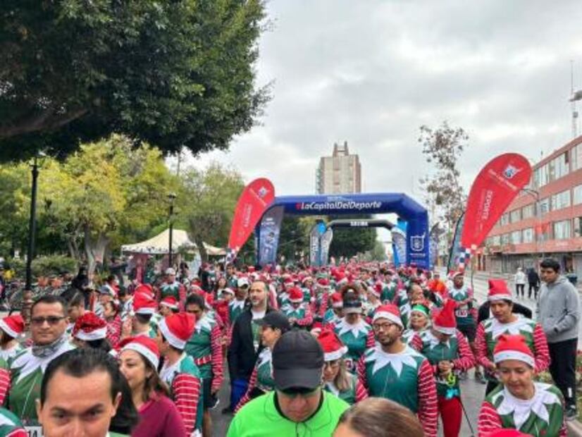 Duendes se apoderaron de las calles de la capital por la “Santa Corrida” en SLP