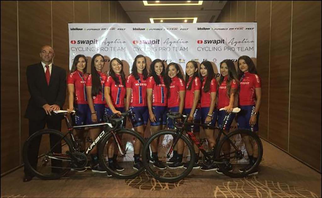 Crean el primer equipo profesional de ciclismo de mujeres en México