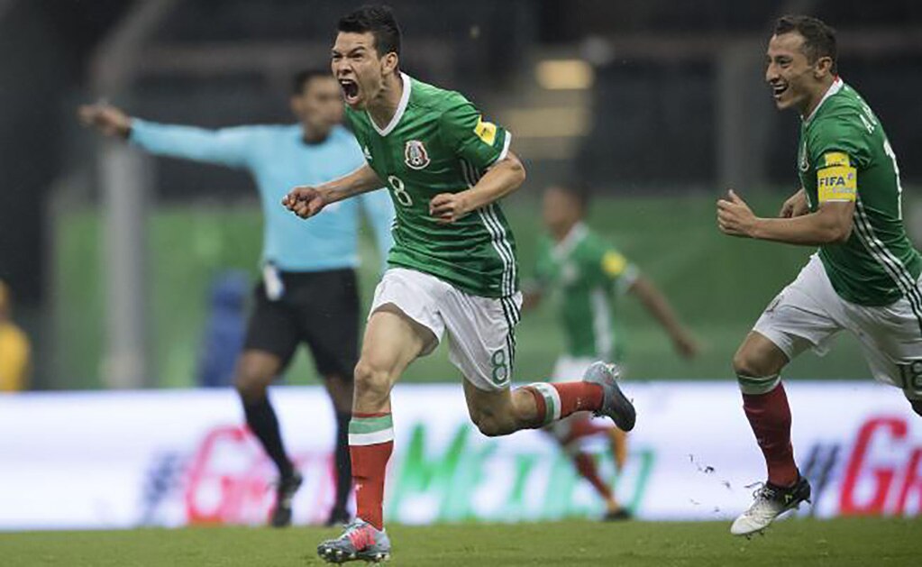 Hirving Lozano durante un juego del Hexagonal Final de la Concacaf rumbo a la Copa Mundial Rusia