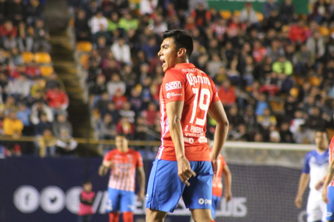 Atlético busca su primer triunfo en casa