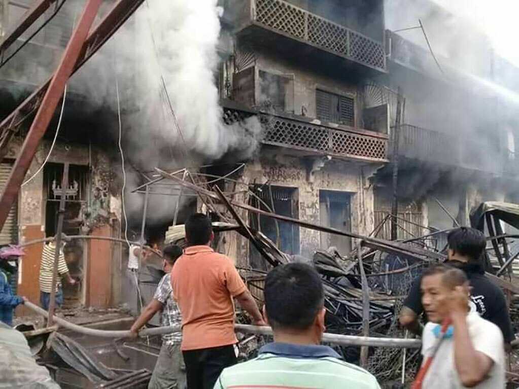 Dos mujeres fallecidas y daños “incalculables”, saldo de incendio en Mercado Municipal de Tamazunchale
