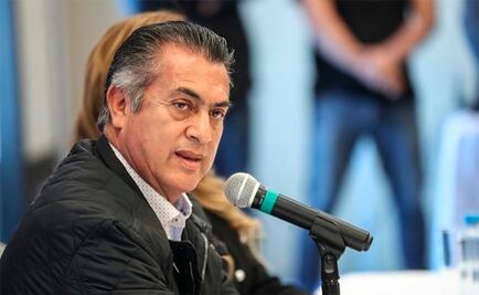 Equipo de "El Bronco" inicia en el INE revisión de firmas