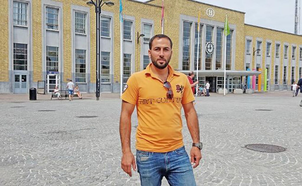Wael Loulou, de 30 años, nació en Siria y ahora busca empezar una nueva vida en Bélgica. “Mientras uno tenga vida, siempre habrá esperanza”, dice. (INDER BUGARIN. EL UNIVERSAL)