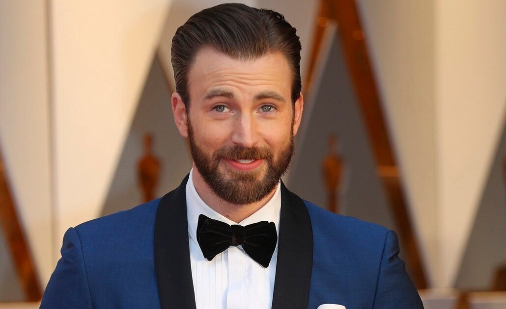 Visita de Chris Evans a México genera memes