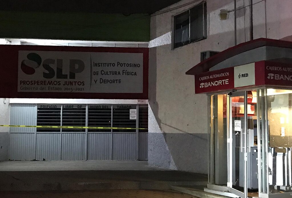 Grupo armado intenta robar cajero automático; policías frustran el ataque